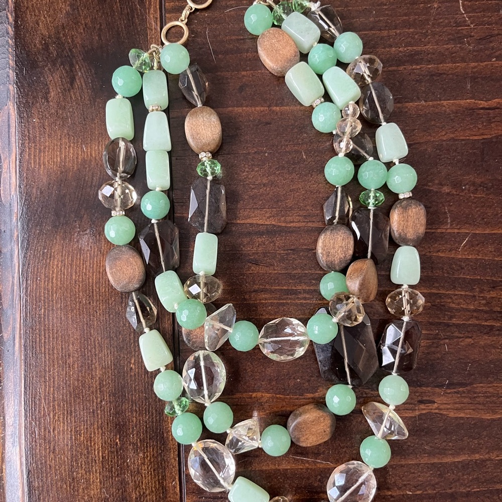 Elegant Green and Brown Beaded Necklace